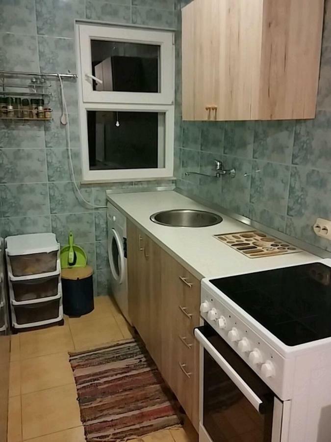 Gogi Apartman Donji Okrug  Екстер'єр фото