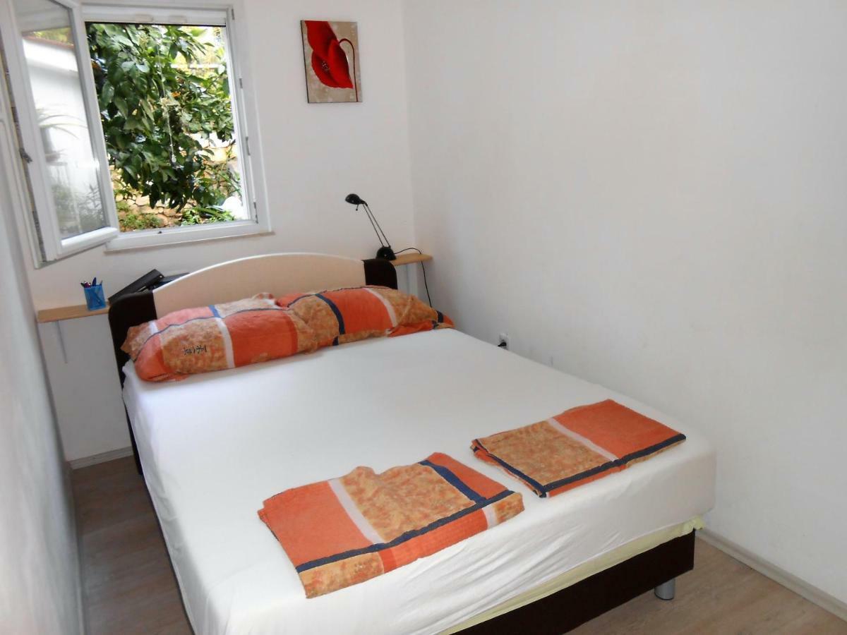 Gogi Apartman Donji Okrug  Екстер'єр фото
